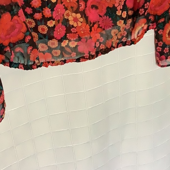 7th Avenue New York & Company blouse Size Small - Picture 5 of 8